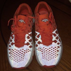 Denver Broncos Nike Train Speed 4 Shoes